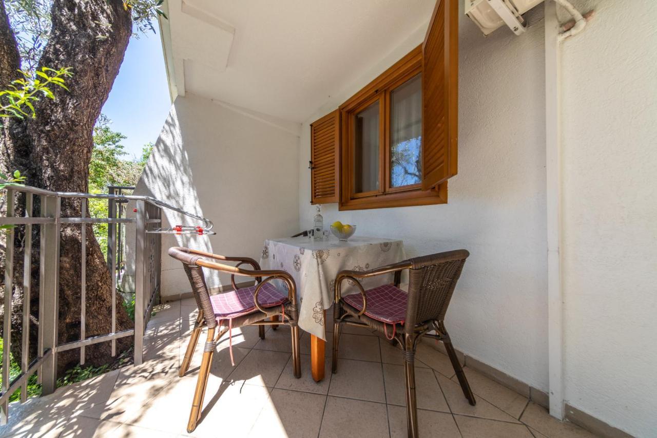 Olive Garden Apartment *