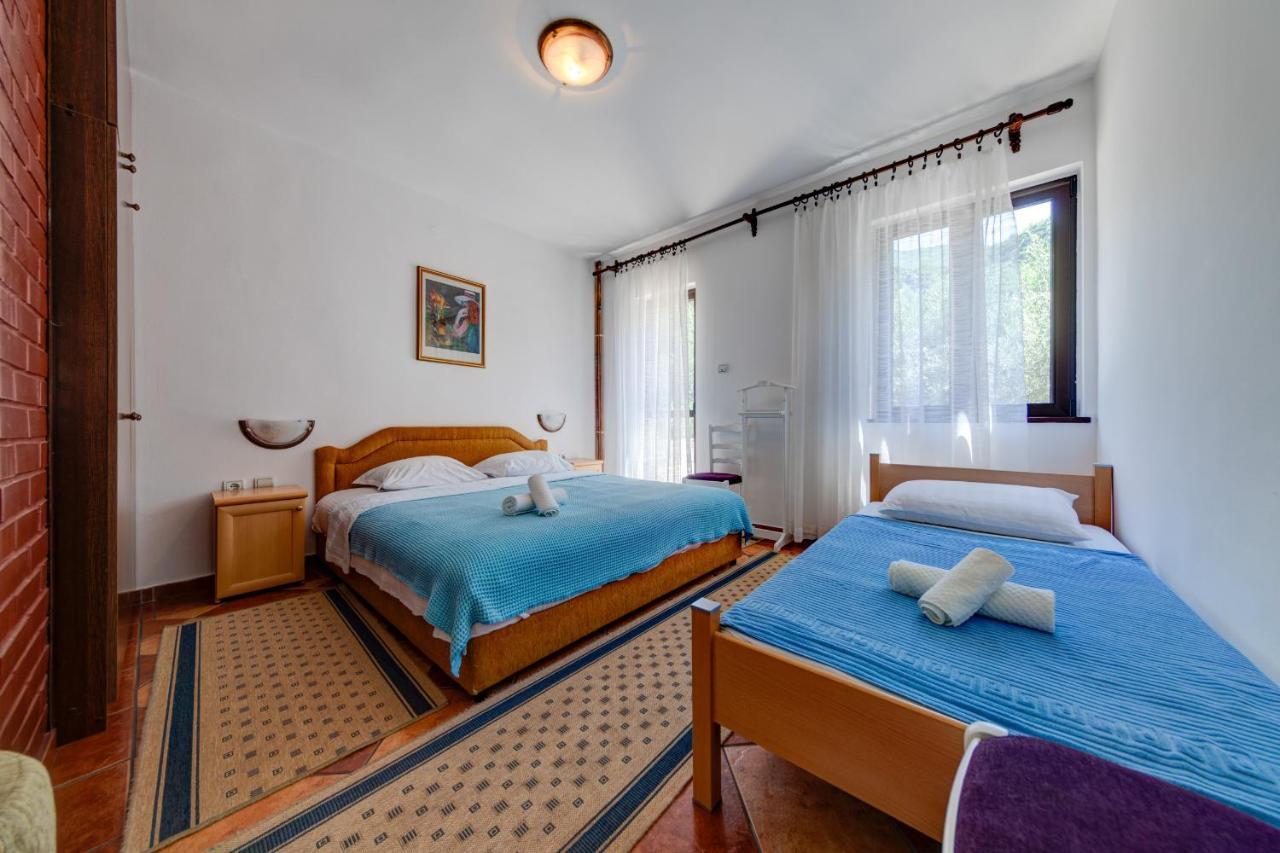 Olive Garden Sveti Stefan