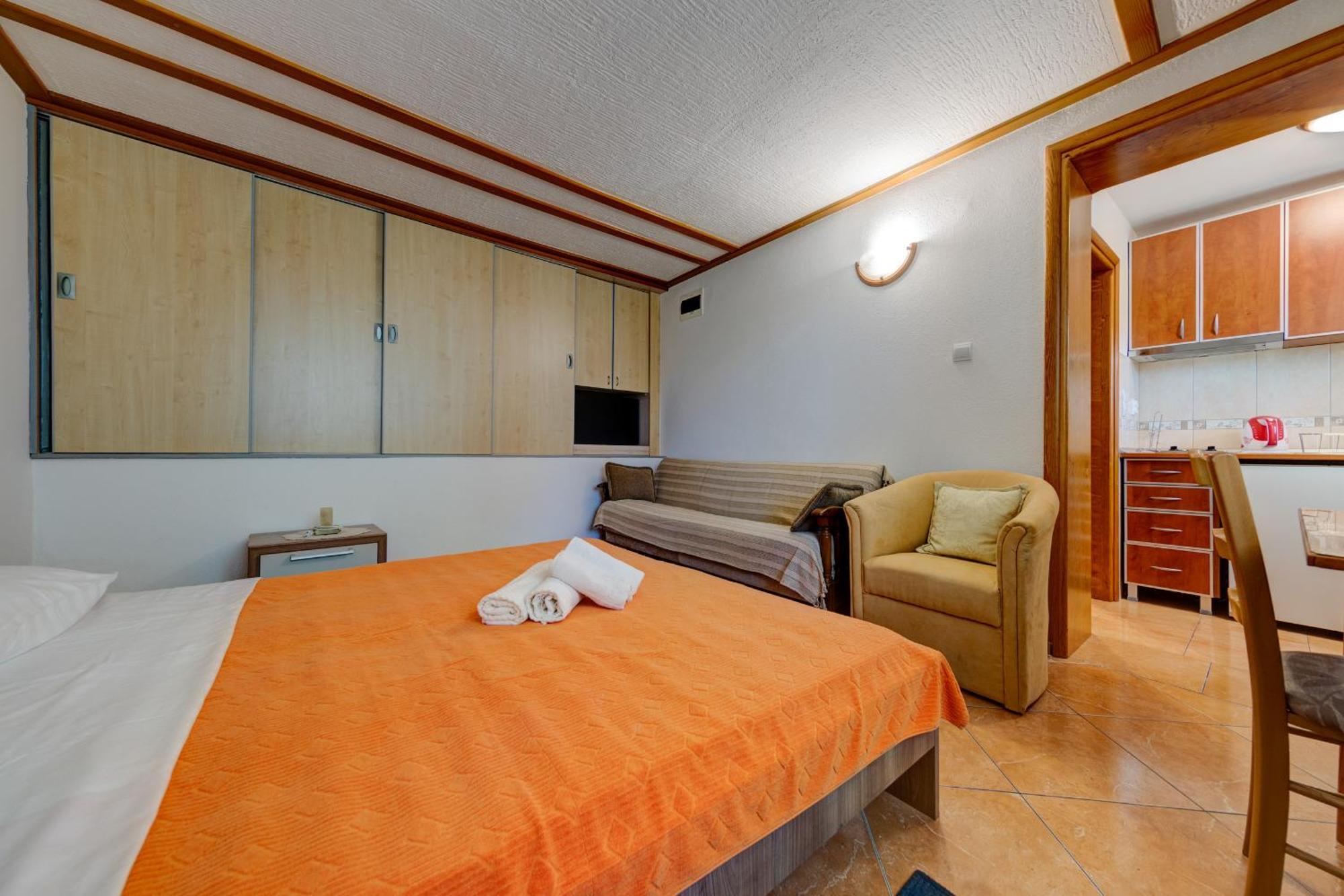 Apartment Olive Garden Sveti Stefan